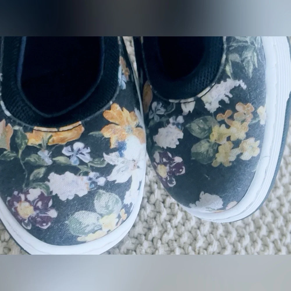 Dr. Martens Womens Askins Darcy Floral Black Canvas Shoes Size 7 - Picture 3 of 10